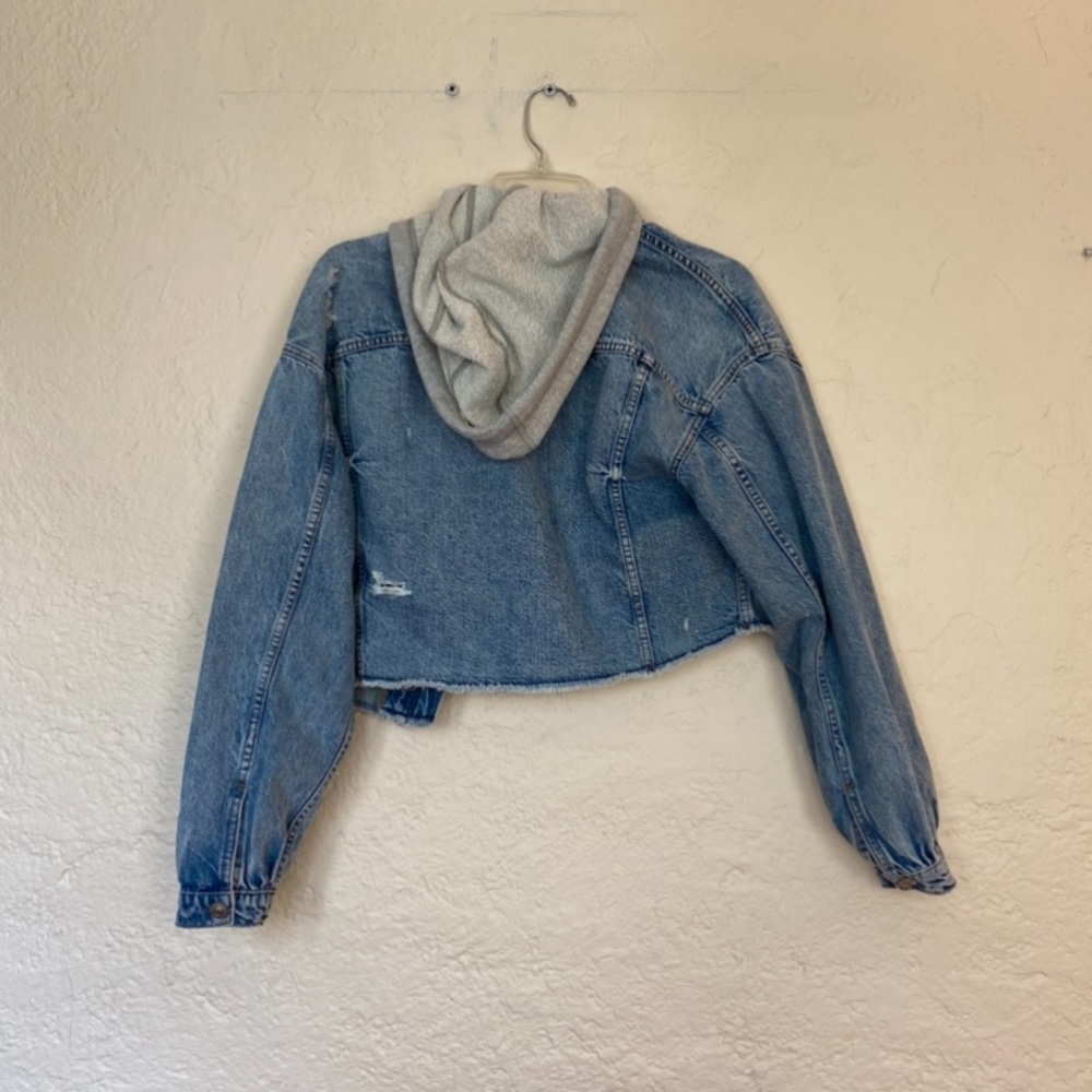 american eagle cropped hooded jean jacket